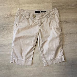 The Limited tan Bermuda shorts size 0